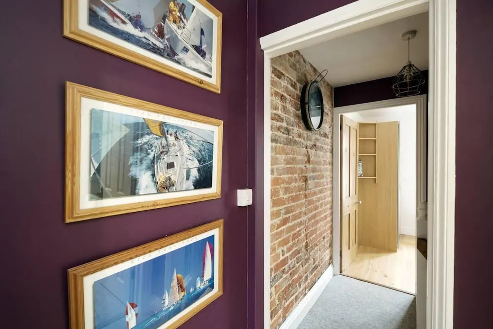Impeccable 3 bed 2 Bath Central Cowes Cottage