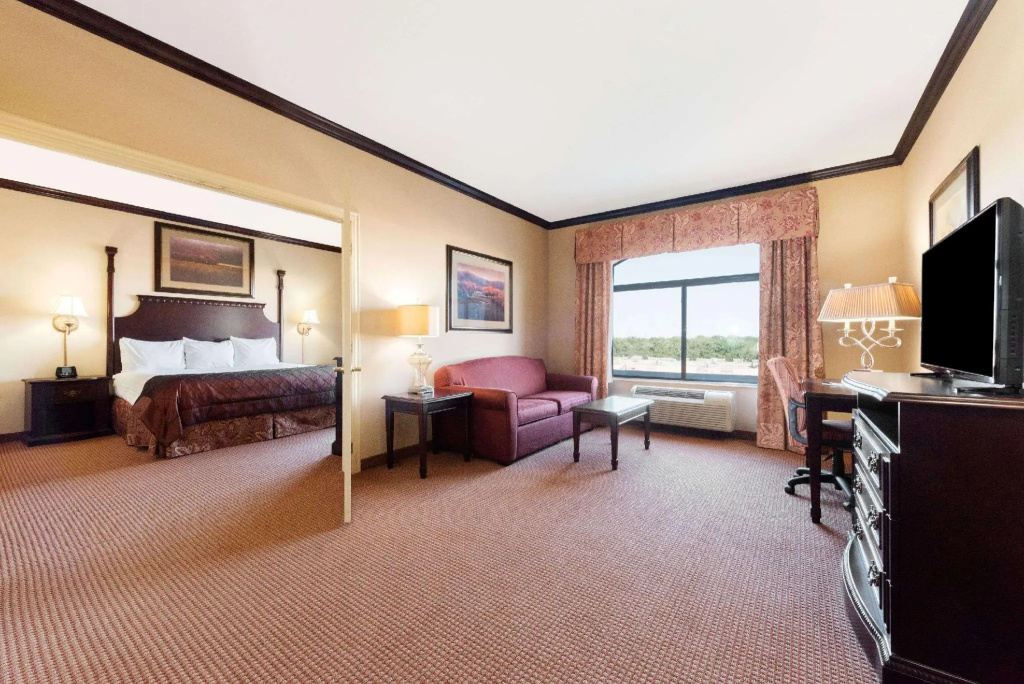 Big Country Hotel & Suites, SureStay Collection by BW