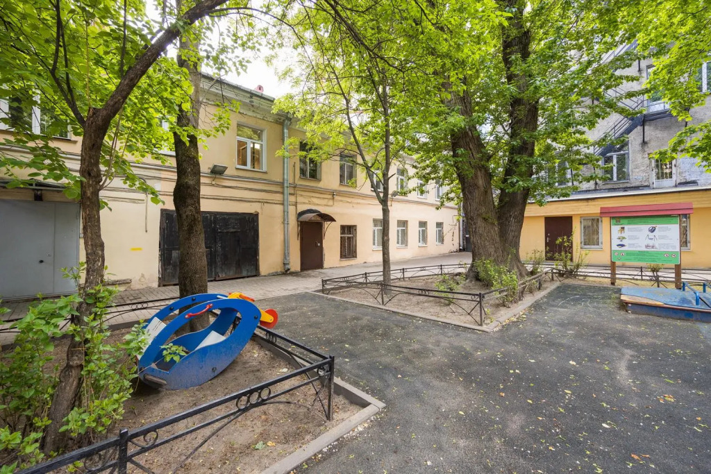 DeRent Aparts (ДеРент Апартс) на улице Казанская  50