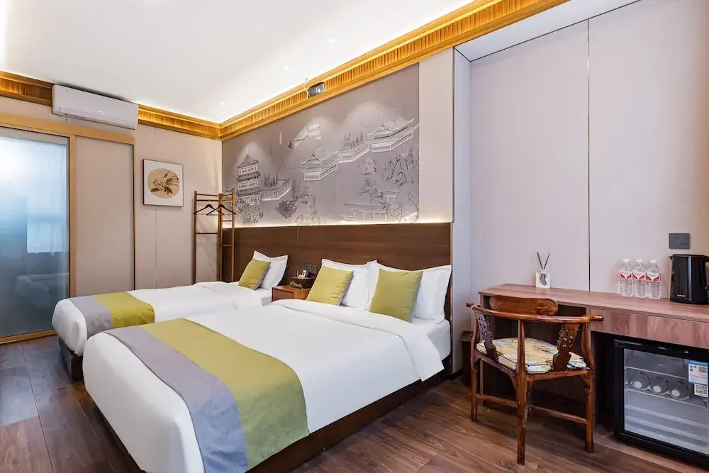 Liuli Tile Courtyard Hotel Tian Anmen Wangfujing Houhai