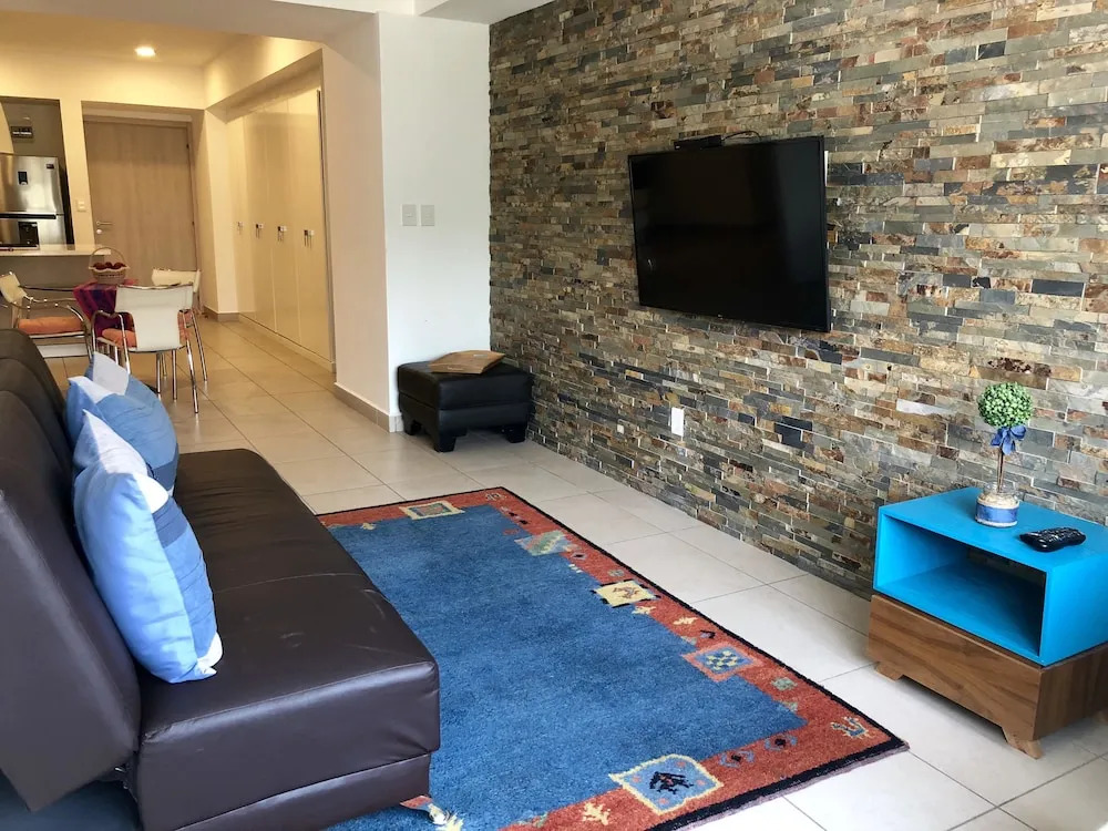 Apartment Downtown 203