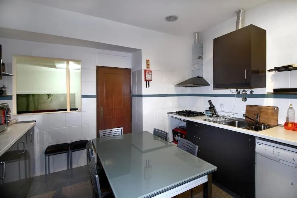 Bisengototo Homestay