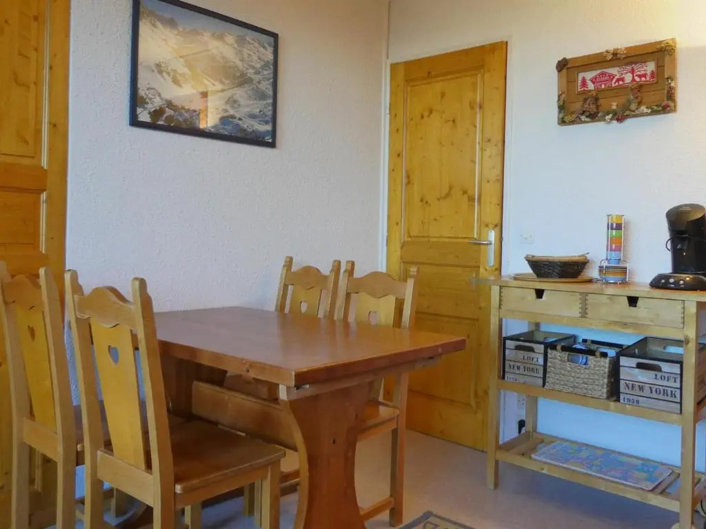 Appartement Méribel, 2 pièces, 4 personnes - FR-1-182-2