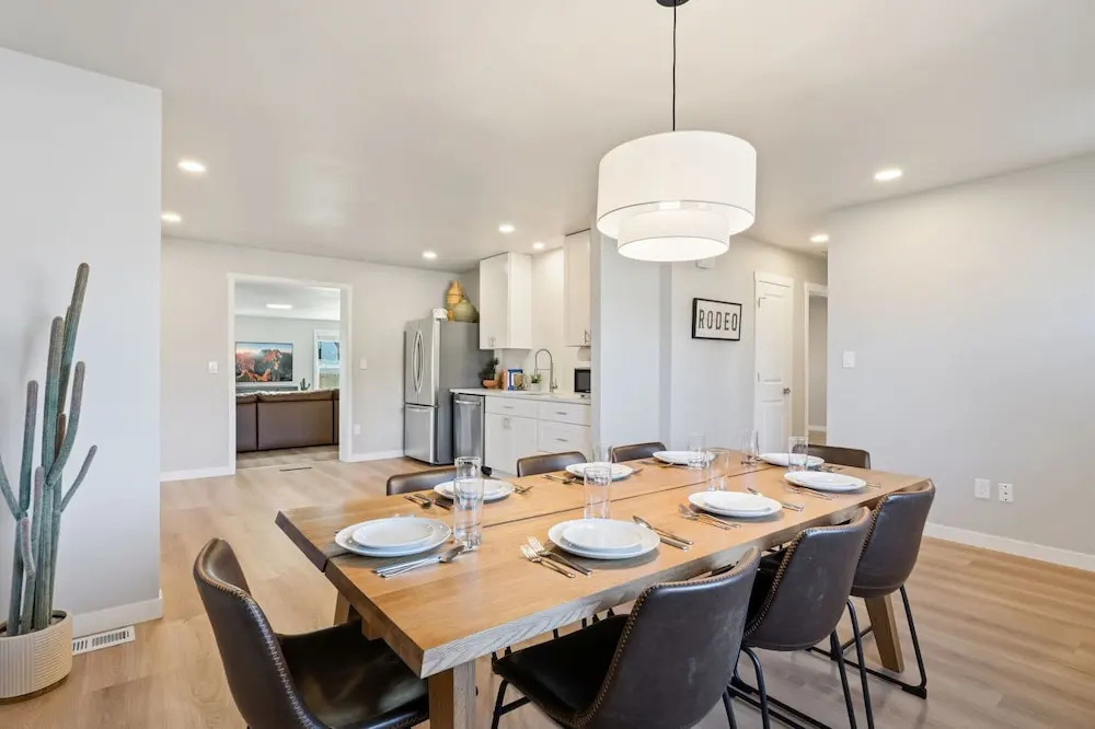Oak Haus Group Stay w/ Fenced Yard & Game Room