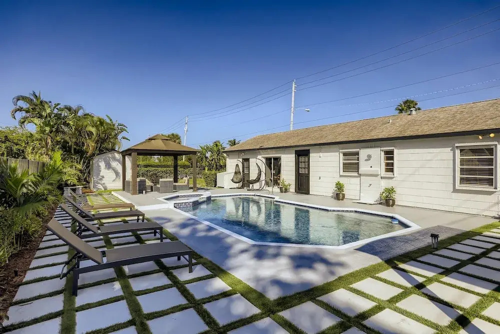 Ridgeway Villa - Revel in Sunlit Living with Backyard Gazebo & Pool