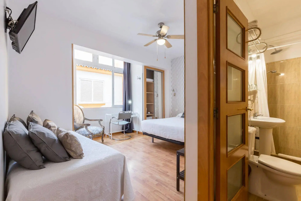 Guadalupe Hostal By Torremolinos On-line