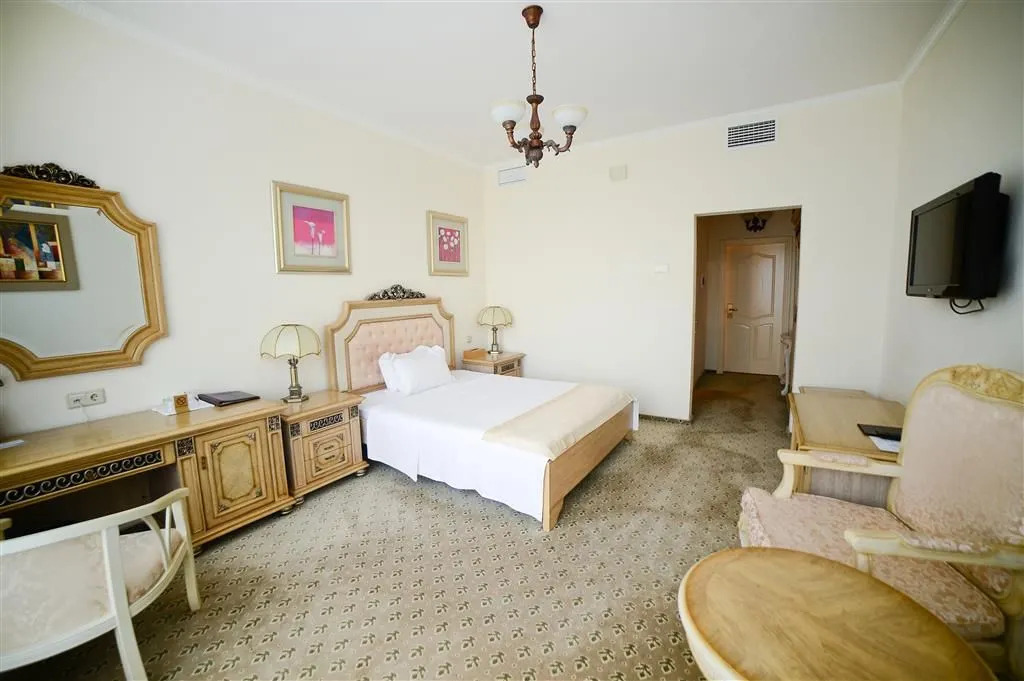 Visak Hotel