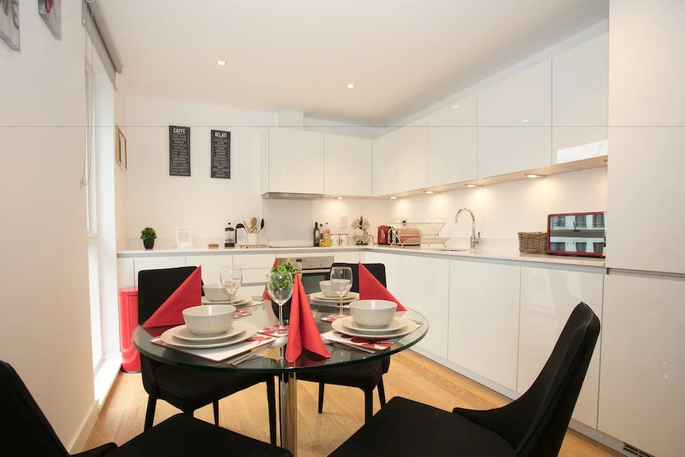 CDP Apartments Britannia Suite 1
