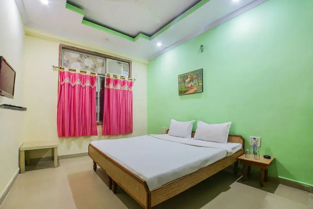 SPOT ON 38841 Anandam Palace