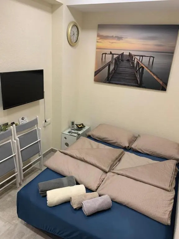 Elegant Studio