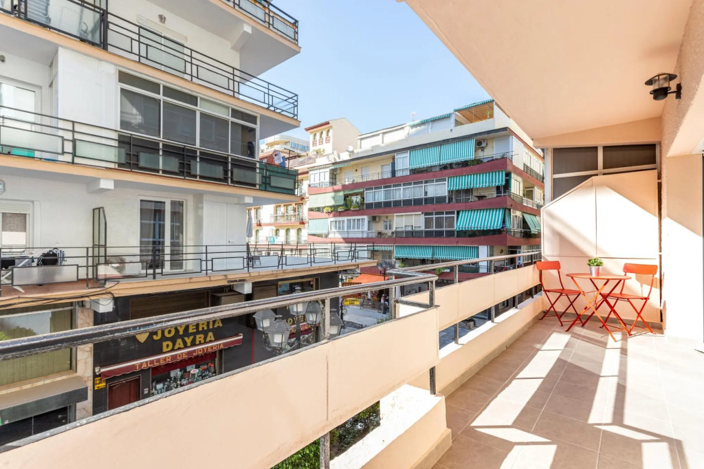 Fuengirola Puerto Apartment by GHR Rentals