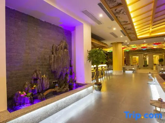 Mengtu Hotel, No.1 West Street, Zhangjiajie (Tianmenshan Cableway Branch)