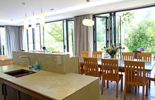 Villa 5 Bdrs Ocean view villa - Free Airport Pick Up