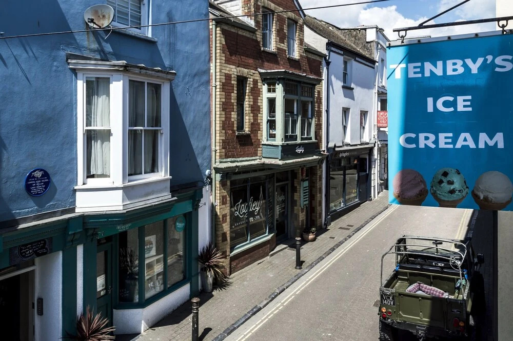 The Sail, Two Bedroom Apartment - Tenby