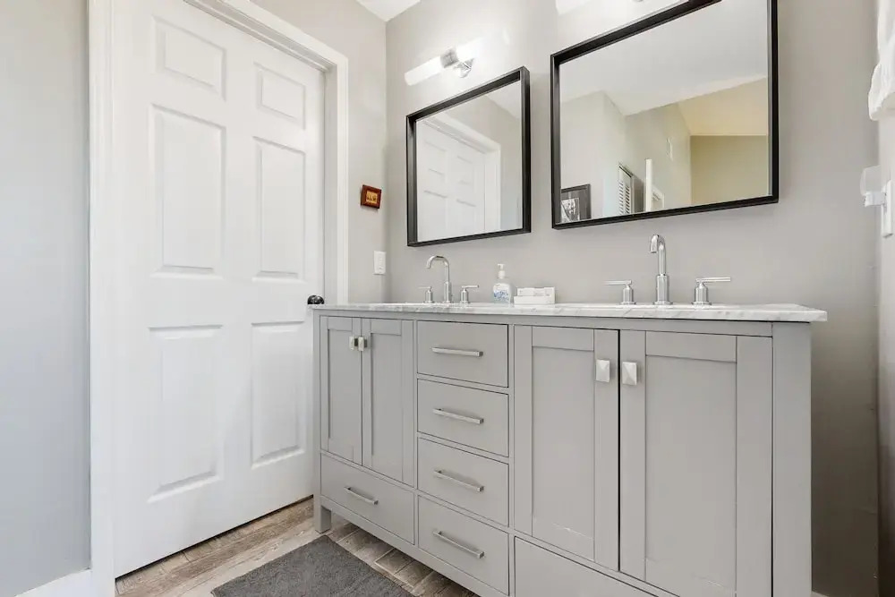 Lovely oceanfront townhouse in Summer Beach Village w/Shared Pool, Central AC