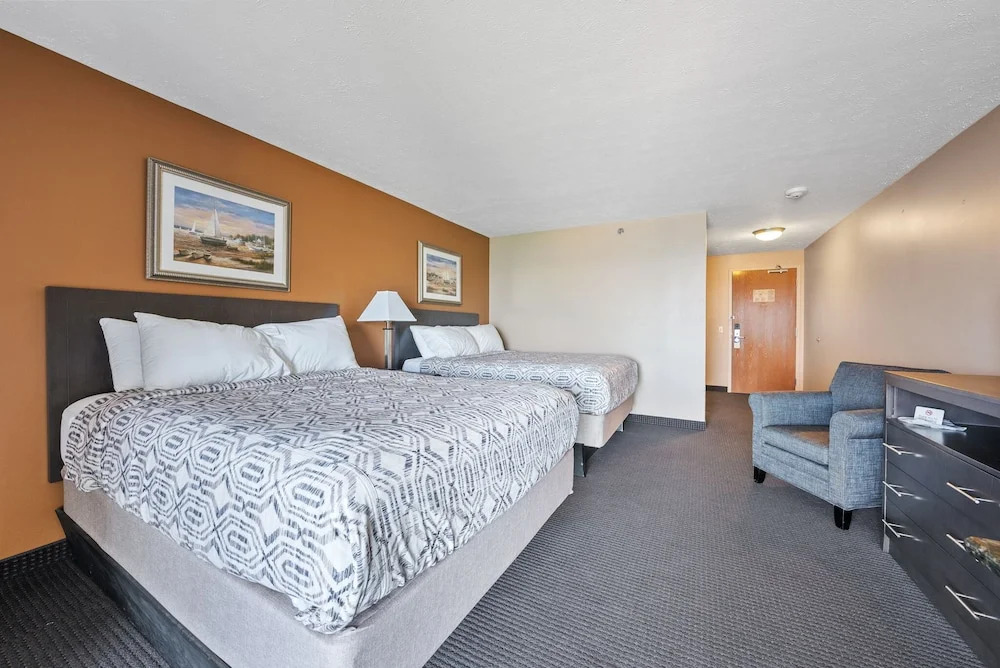 Bayshore Resort Downtown Put-in-Bay Island