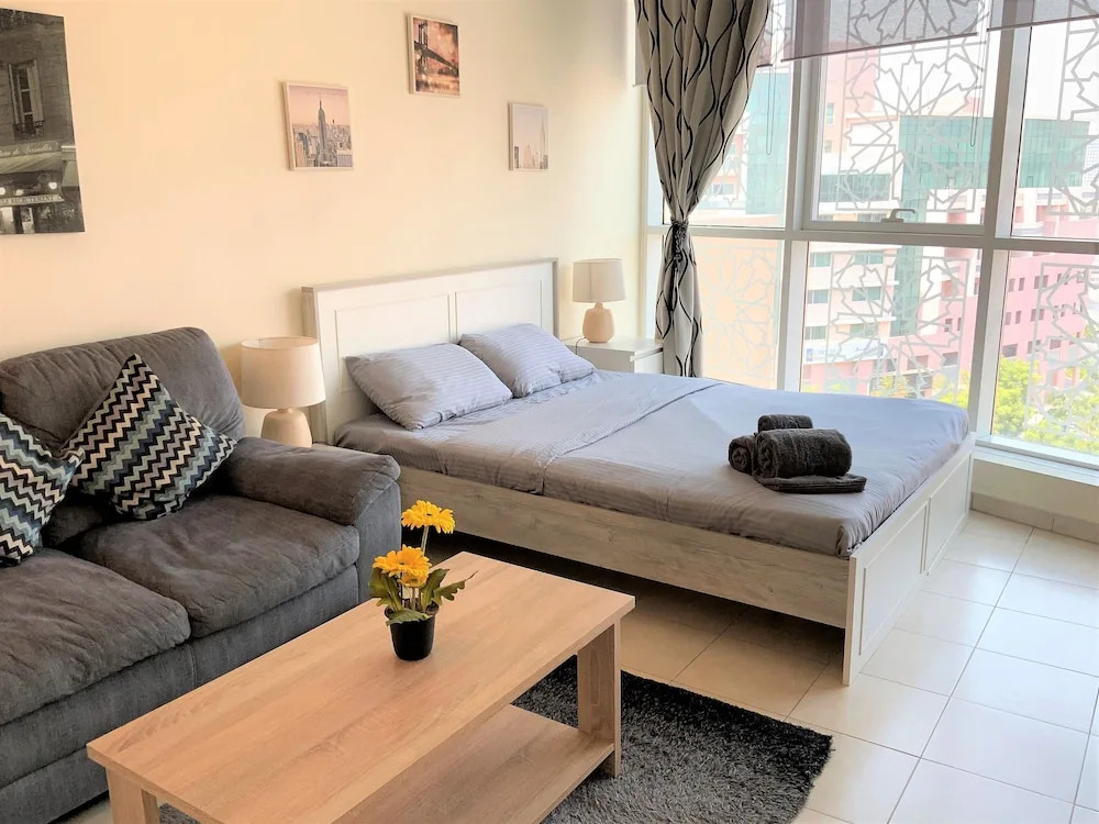 DSI - Great Deal Charming Studio
