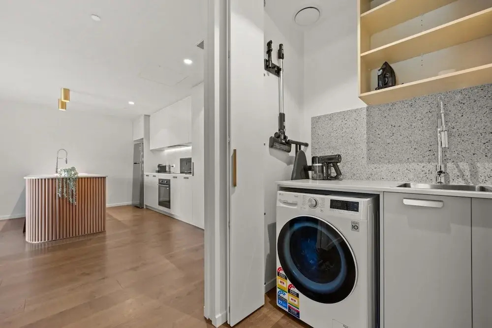 Unwind in Elegance: Your Perfect Braddon Apartment