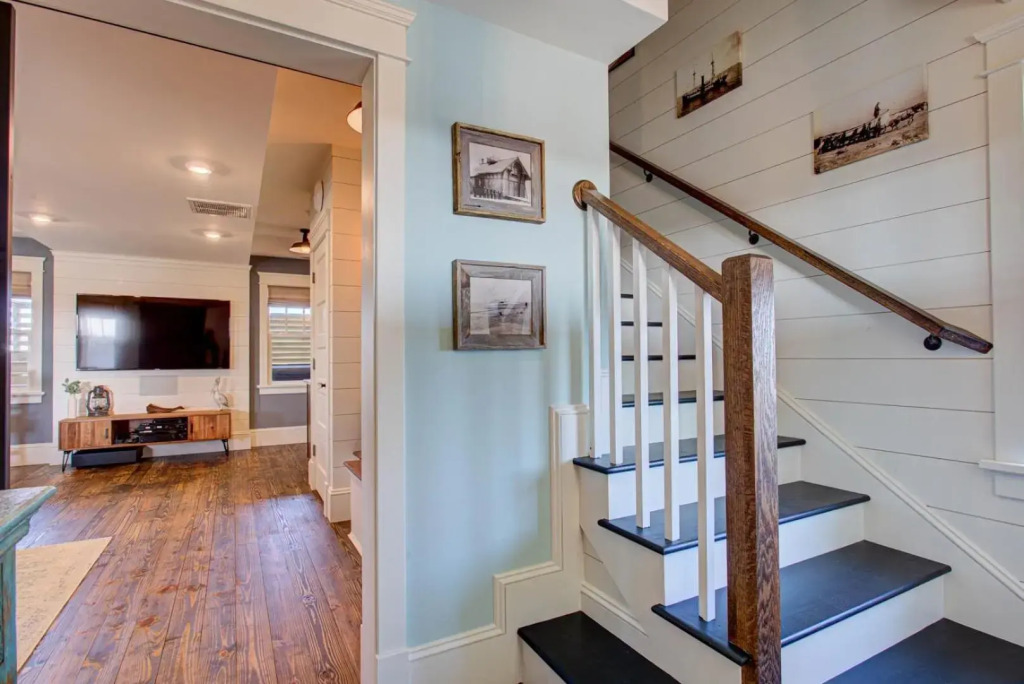 4115 - Coastal Cottage