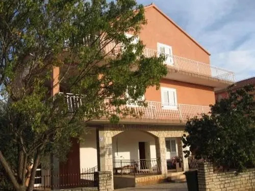 Apartments Zvonimir