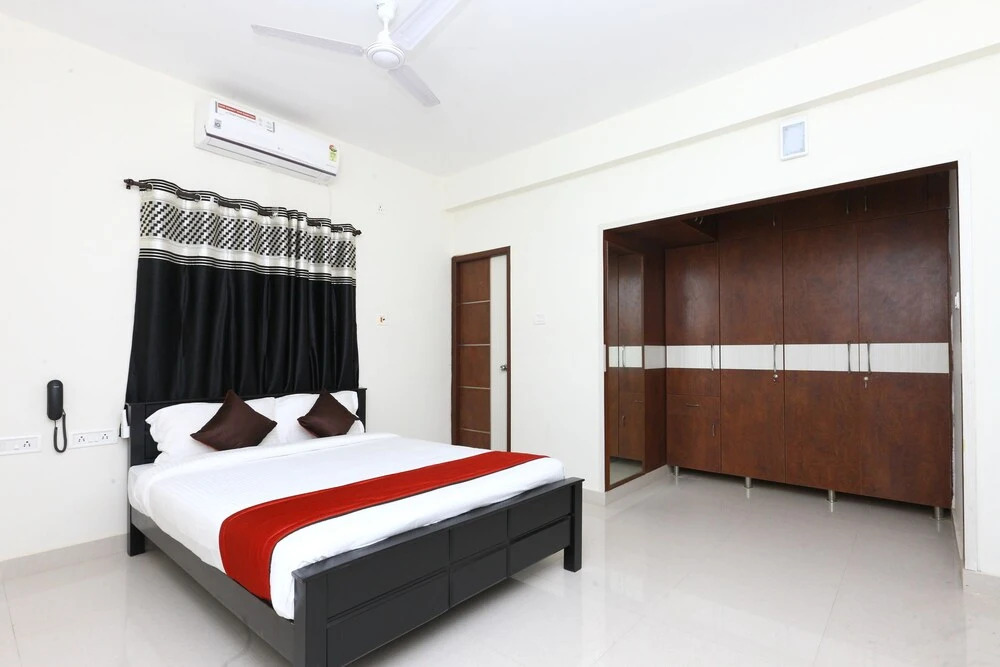 OYO 10123 The Posh Residency