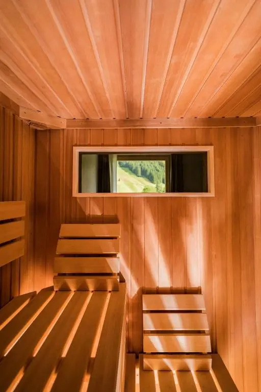 Superior Chalet KOASA-HOF, 240 Meter, 5 Zimmer, 18 Pers