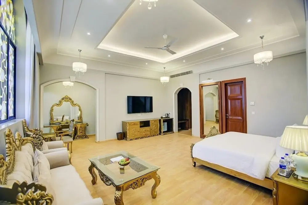 Sarovar Portico Saharanpur