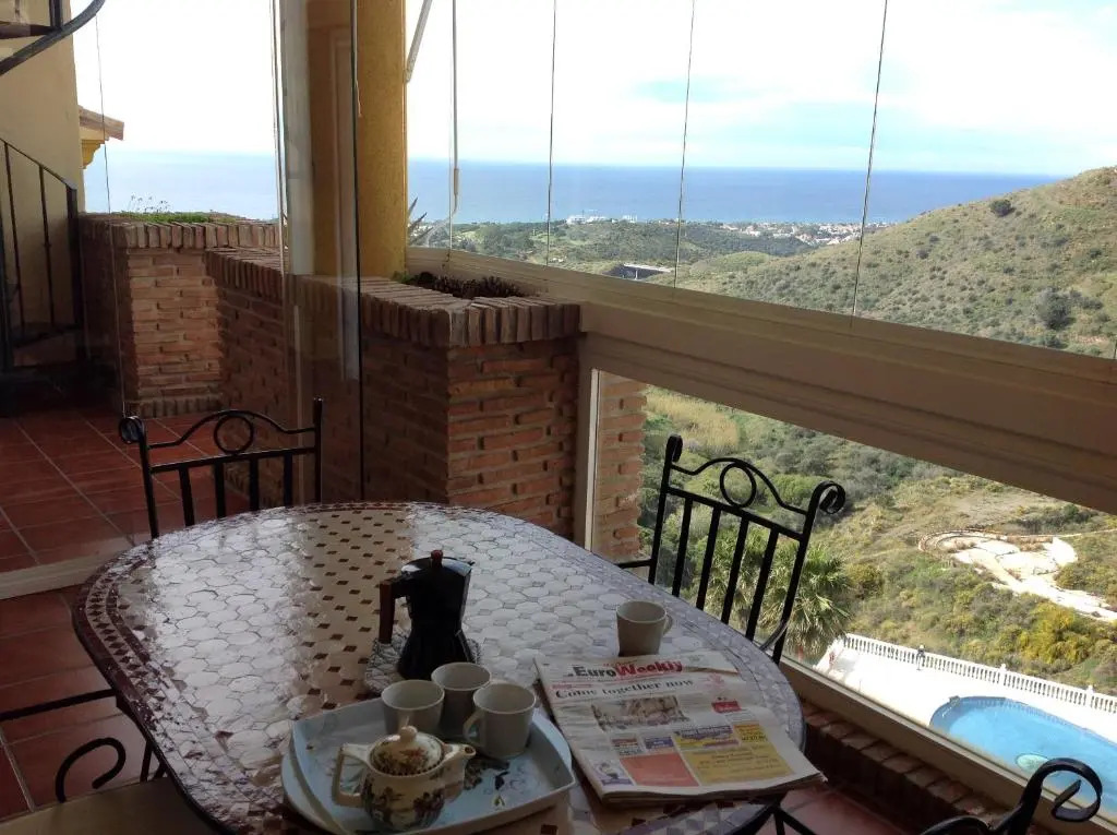 2 Bed penthouse, rooftop terrace, panoramic views