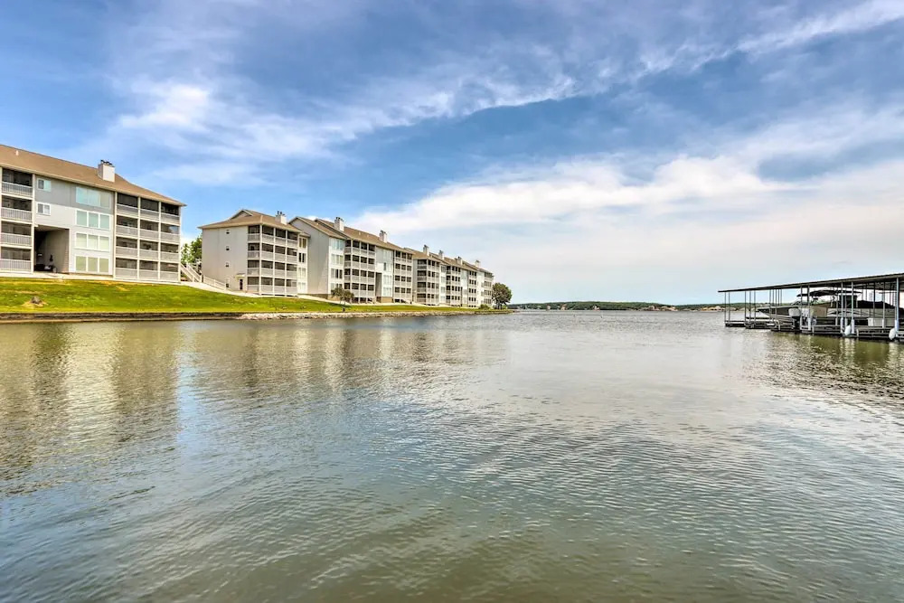Regatta Bay Condo w/ Balcony + Water Views!