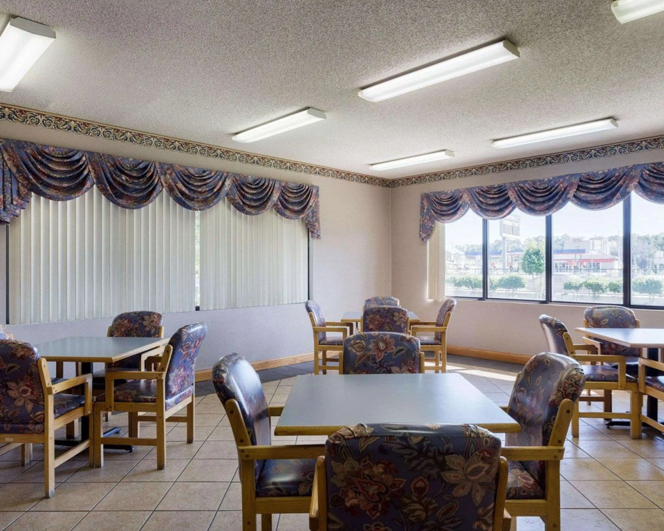 Econo Lodge Grenada