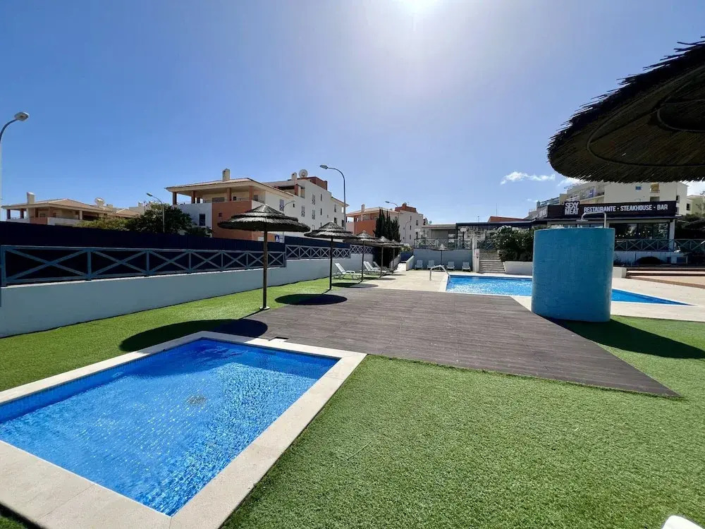 Albufeira Modern 7 by Homing