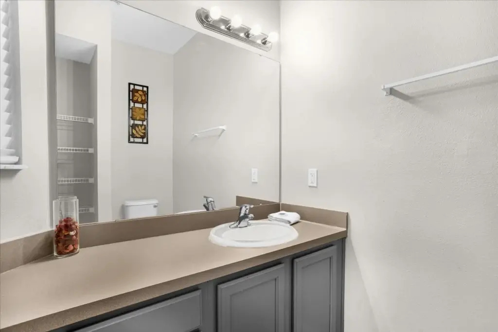 3 Bedrooms 25 Bathrooms Encantada 3091 Yl