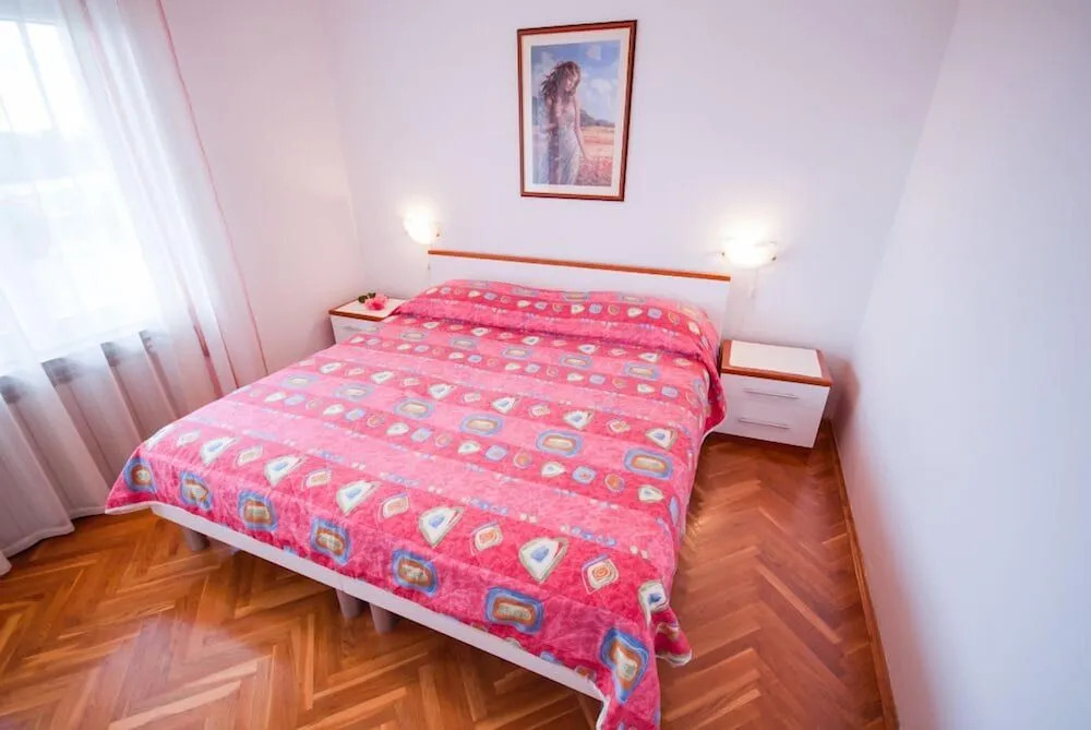 Apartment IDA