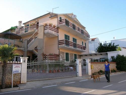 Pansion Lorenta