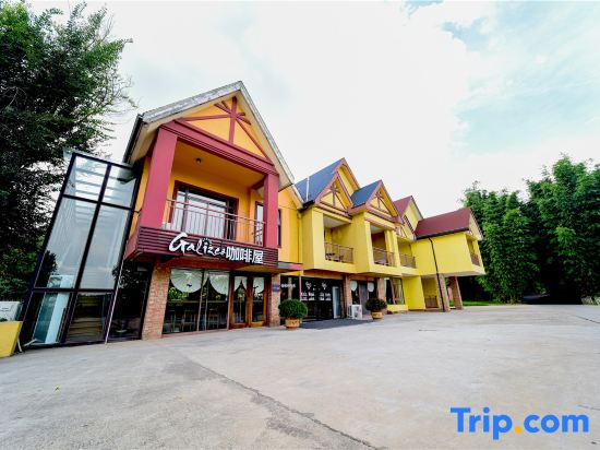 Songming Yujian Resort Hotel