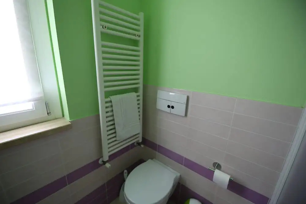 Apartment 20 Meters From The Sea 7 Beds With Small Sea View