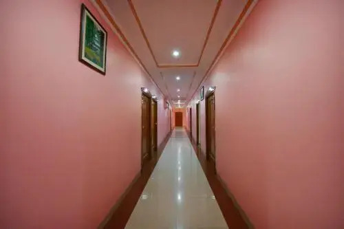 Hotel City Heart  By OYO Rooms