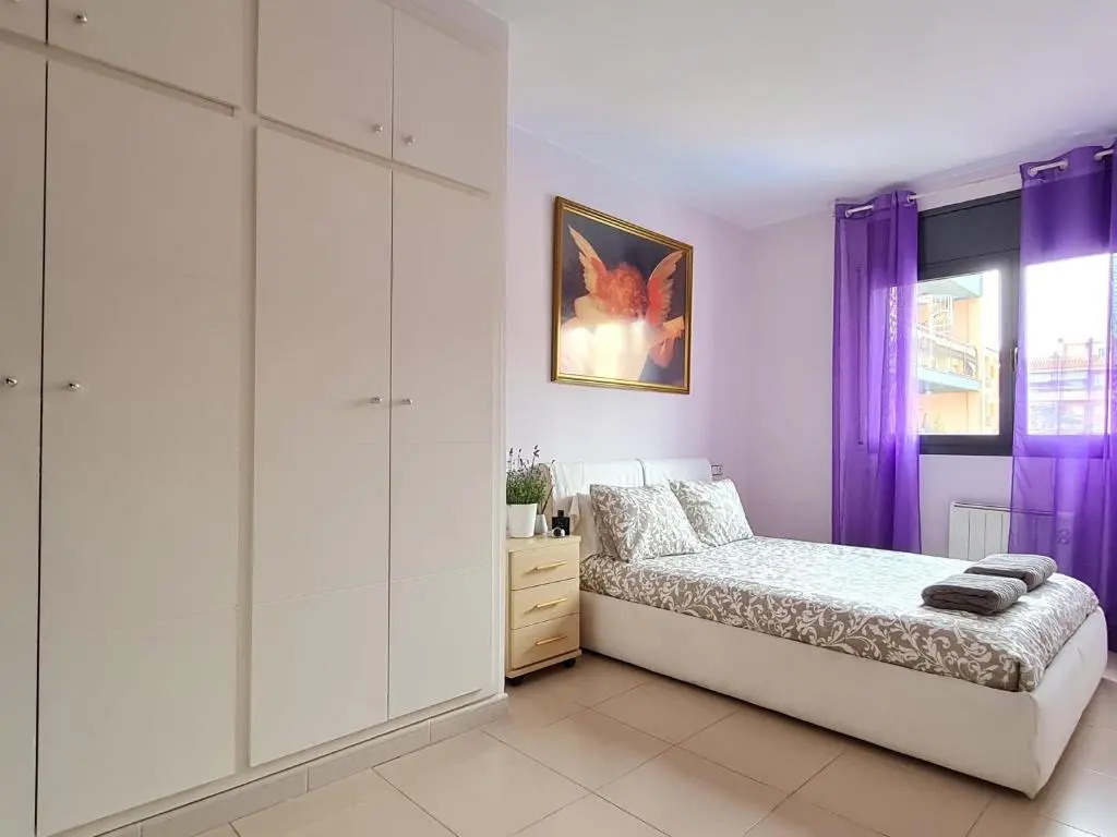 Fantastic 3 bedroom apartment, 300m to the sea