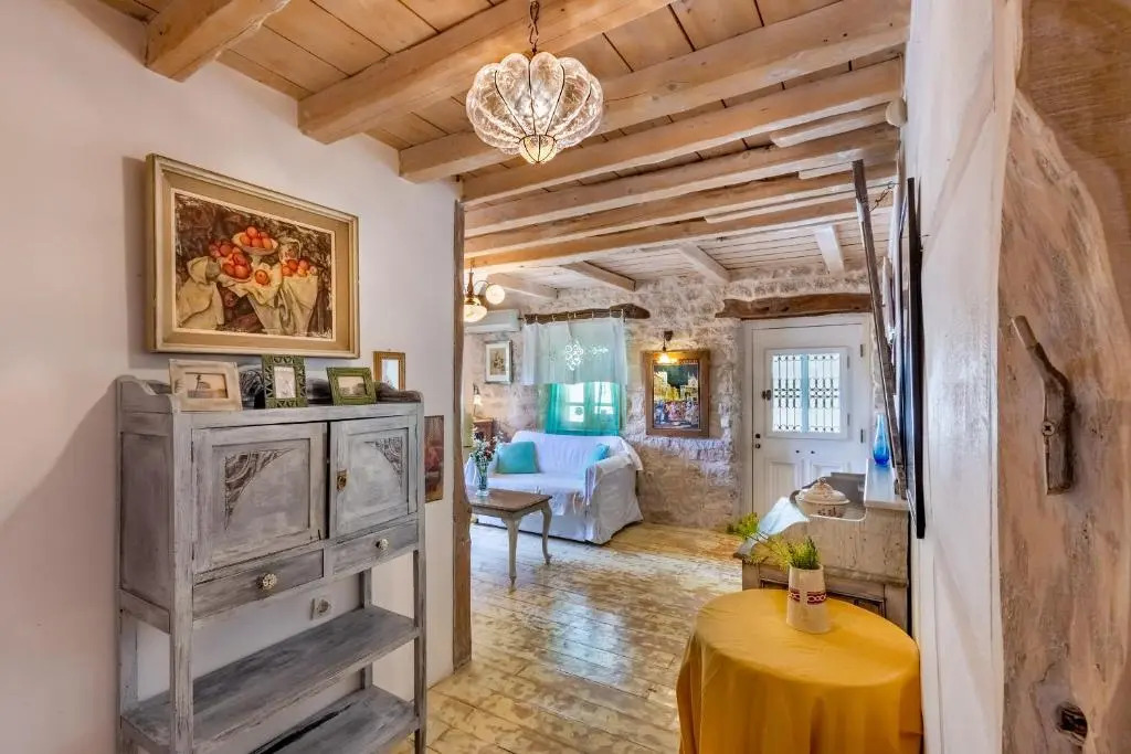 Pavezzo Country Retreat