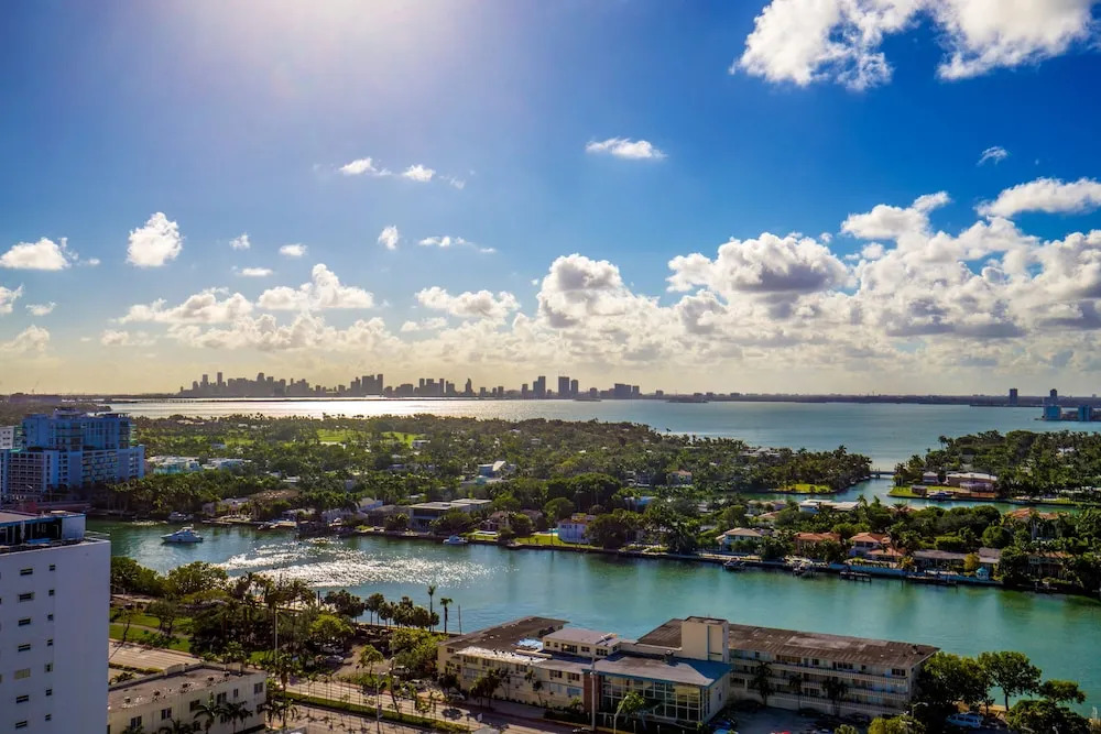 Cote D'Azur Ocean Apartments Miami Beach