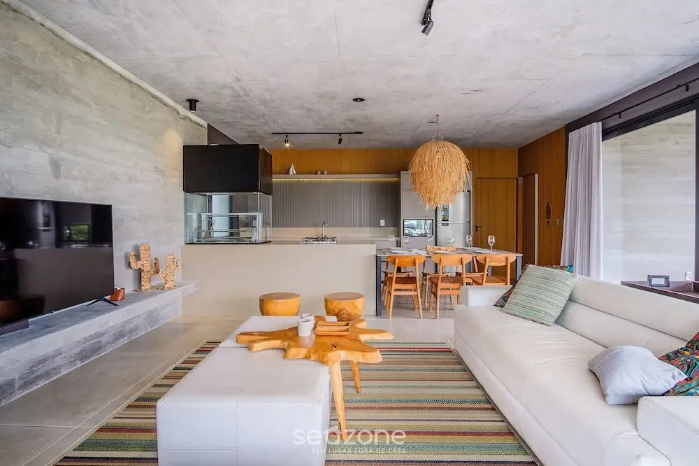 Modern House With Pool Next to Surfland Roi00