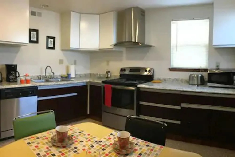 Eviestays Studio Close to OU, Downtown