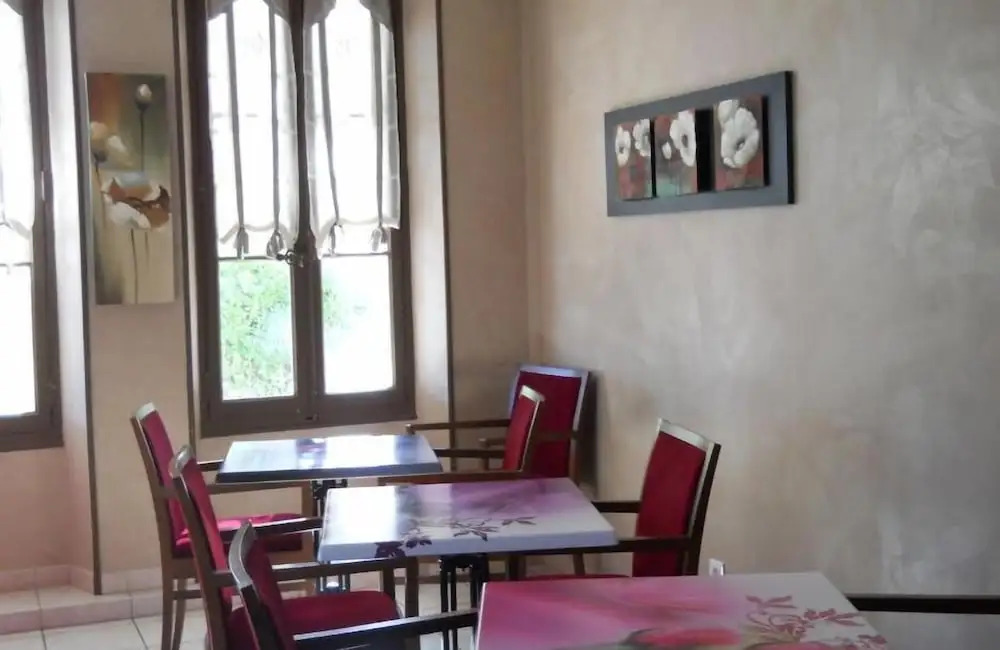 Hotel Restaurant Le Castel Fleuri