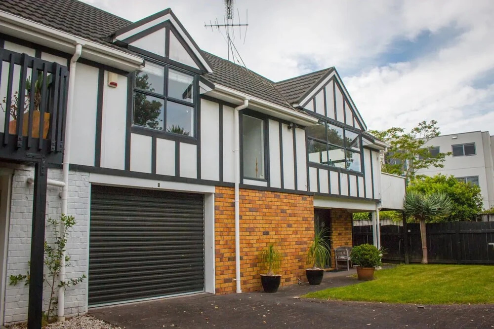 Sunny 2 Bedroom in Kohimarama Close to Beach