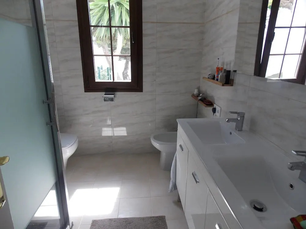 Apartment With Sea View In Puerto Banus