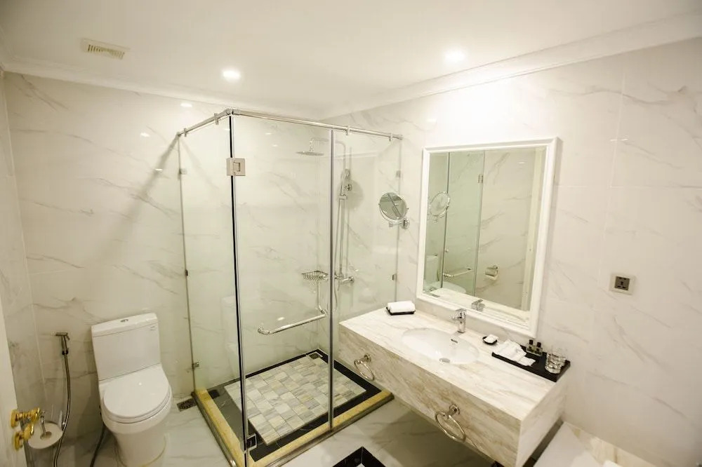 Minh Phu Diamond Palace hotel