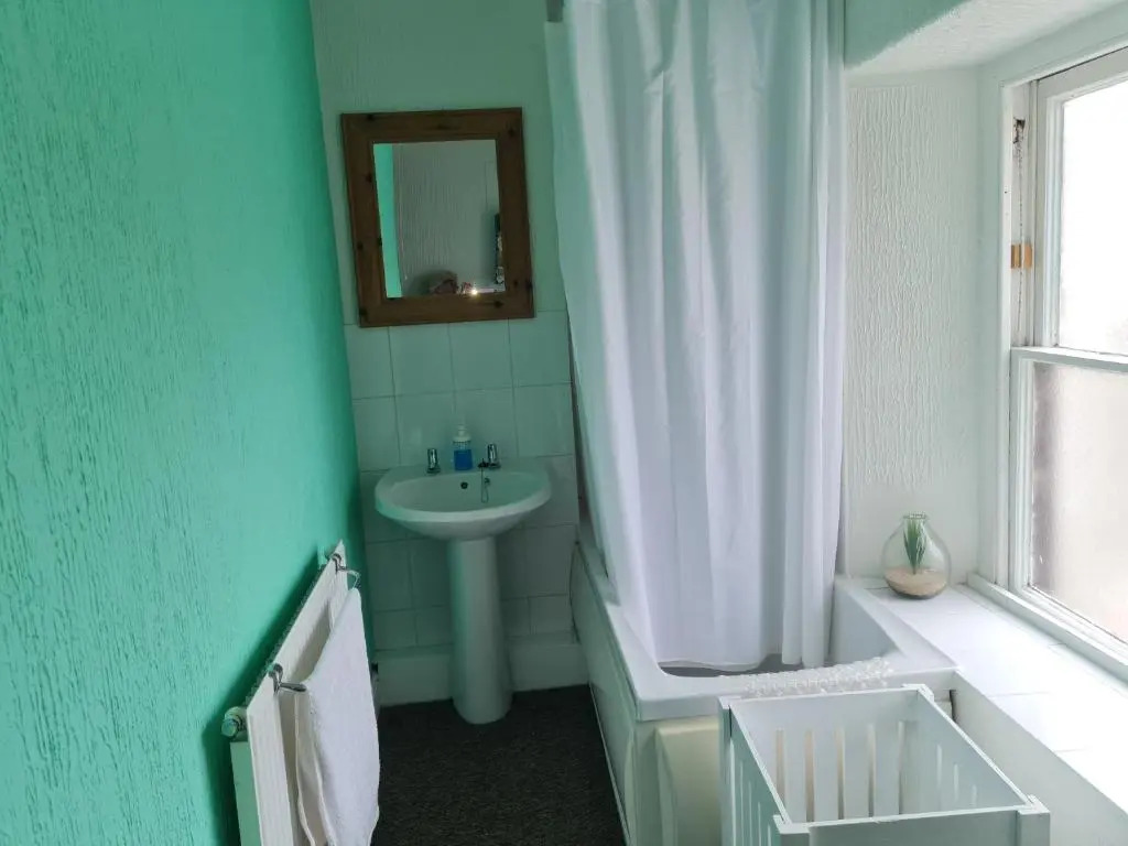 17 Bridge St, 3 bedroom flat