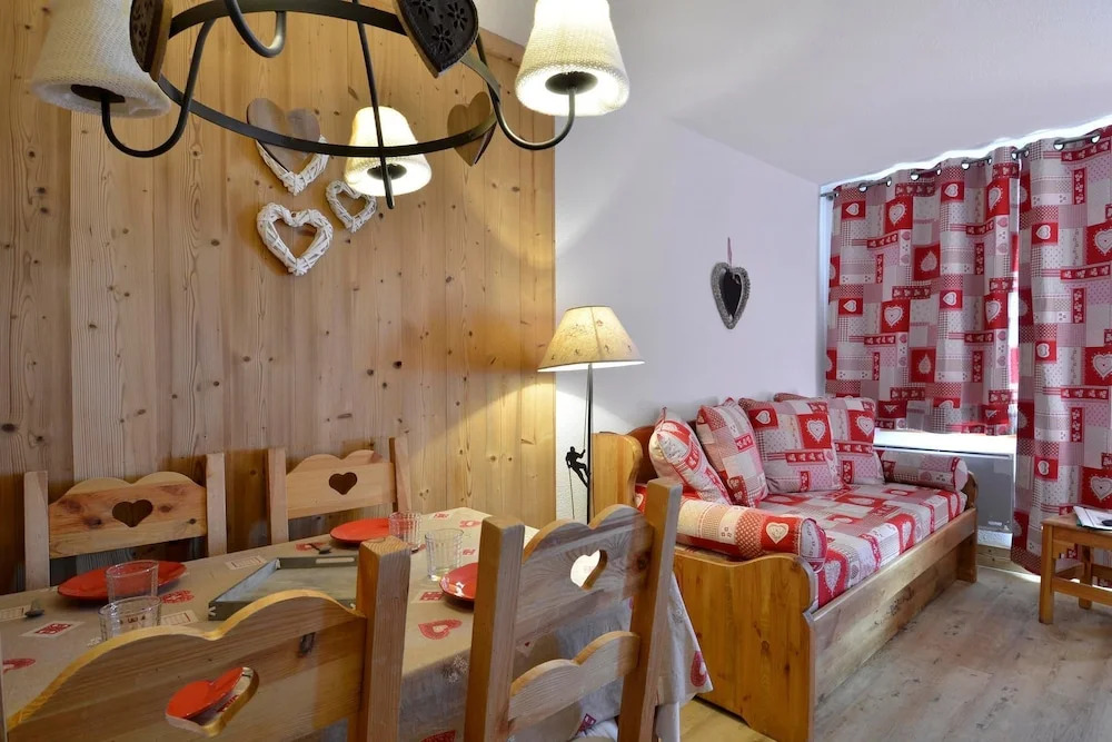 Belle Plagne Two-roomed Apartment for 5 People, Located on the Slopes Th322