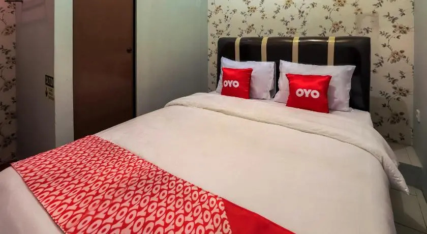 OYO 3375 Sumatera Agustinekost Syariah