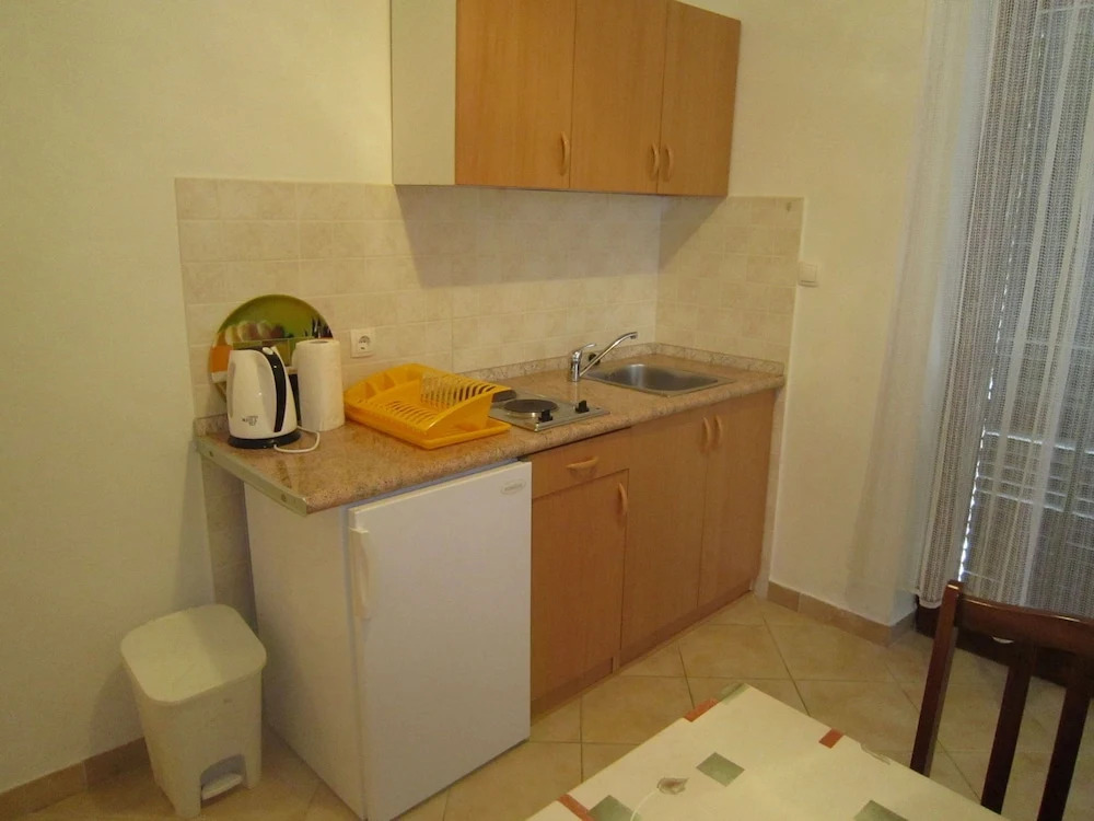 Lovely Apartment With Balcony and Sea View, Near the Sea, BBQ for use